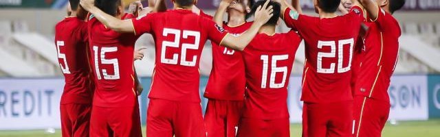 开云下载-3年后国足再打无归化之仗 鸡血拉满抹平实力差距？