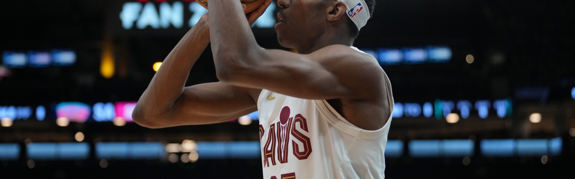 开云下载-今天我主攻！汤姆林砍生涯新高26分加8板5助 带领骑士8人上双收官