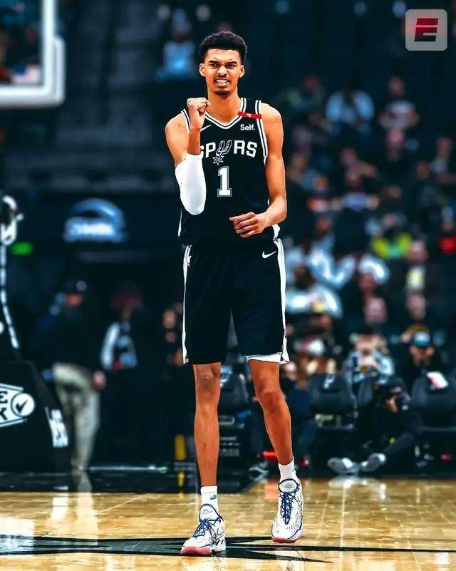 1684316948295028807.jpg 0b7b02087bf40ad1926bd5be88943fd3a8ecce21.webp.jpg